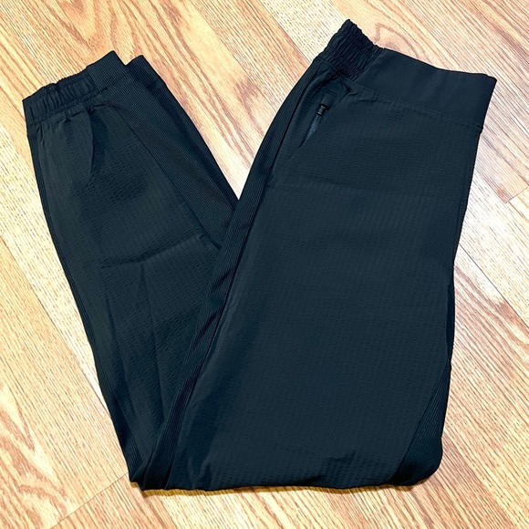 NWOT Athleta Textured Brooklyn Jogger Black - Picture 7 of 12